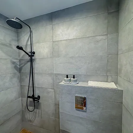 Central Apartments Βελίκο Τίρνοβο