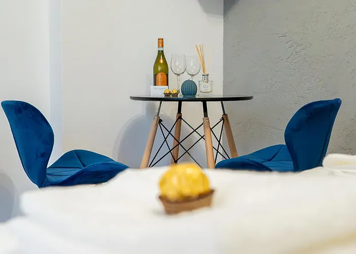 Central Apartments アパート